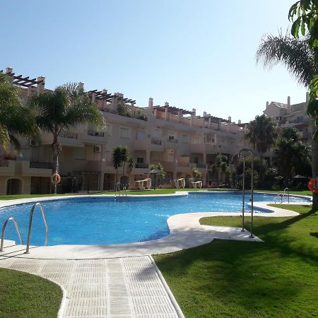 Duquesa Fairways, A Spacious Apartment With Fabulous Views And Facilities Manilva Buitenkant foto
