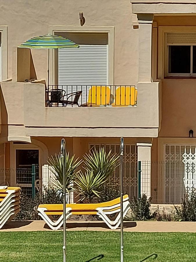 Duquesa Fairways, A Spacious Apartment With Fabulous Views And Facilities Manilva Buitenkant foto